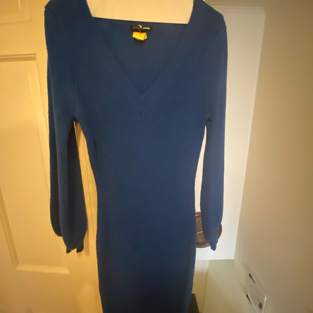 Blue Fashionova midi sweater dress with balloon sleeves
